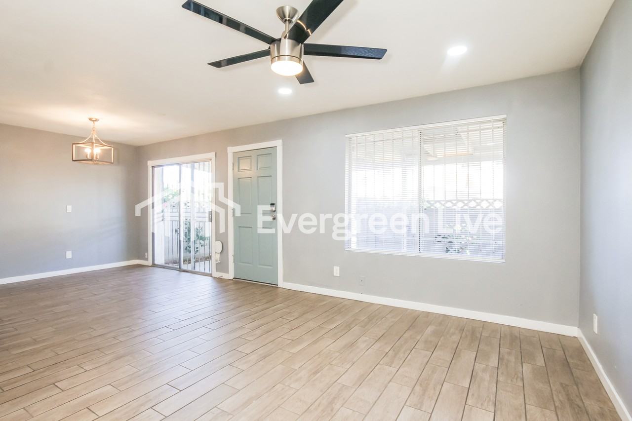 2133 W Turney Ave #71B - Photo 5 of 16