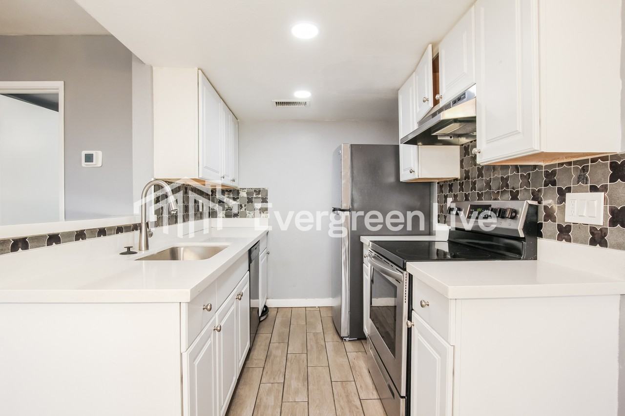 2133 W Turney Ave #71B - Photo 7 of 16