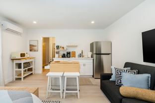 16 Fleet St - Move In Special! - Photo 1 of 1