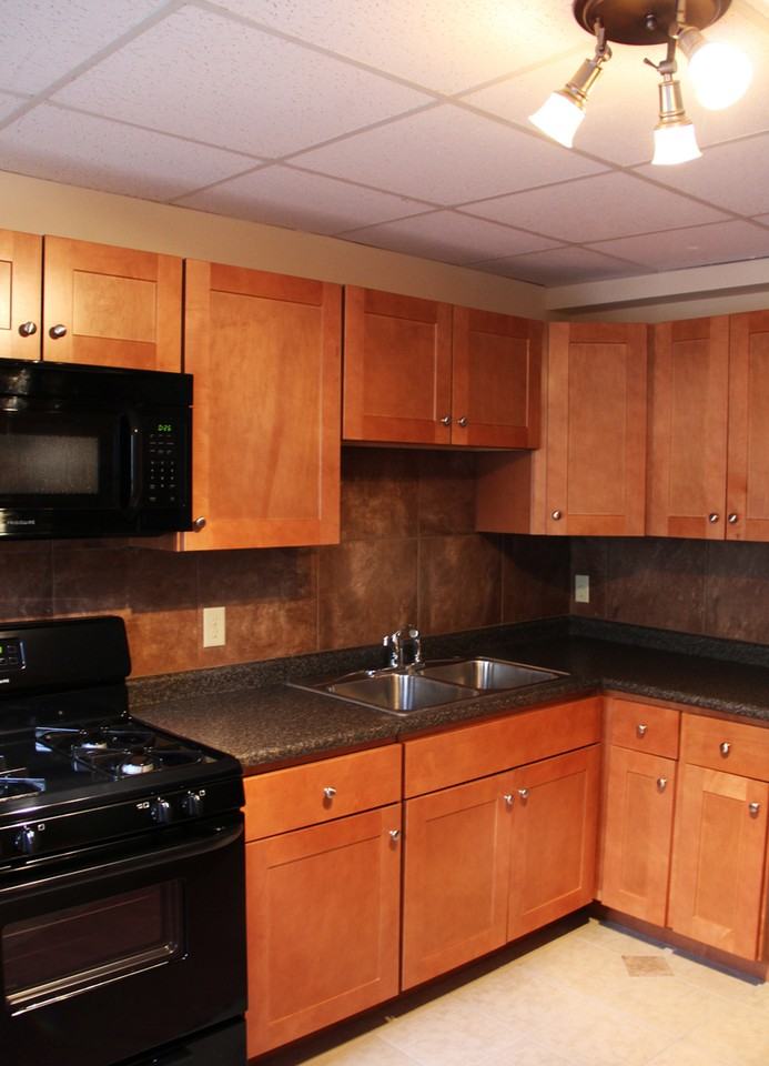 137 Park St - Photo 6 of 11