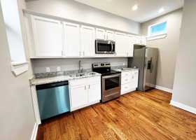 featured image of 3216 Bishop St