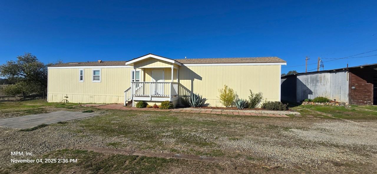 4215 Buena Vista Dr - Photo 2 of 16