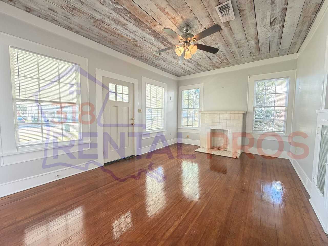 211 South Bonner Street - Photo 7 of 25