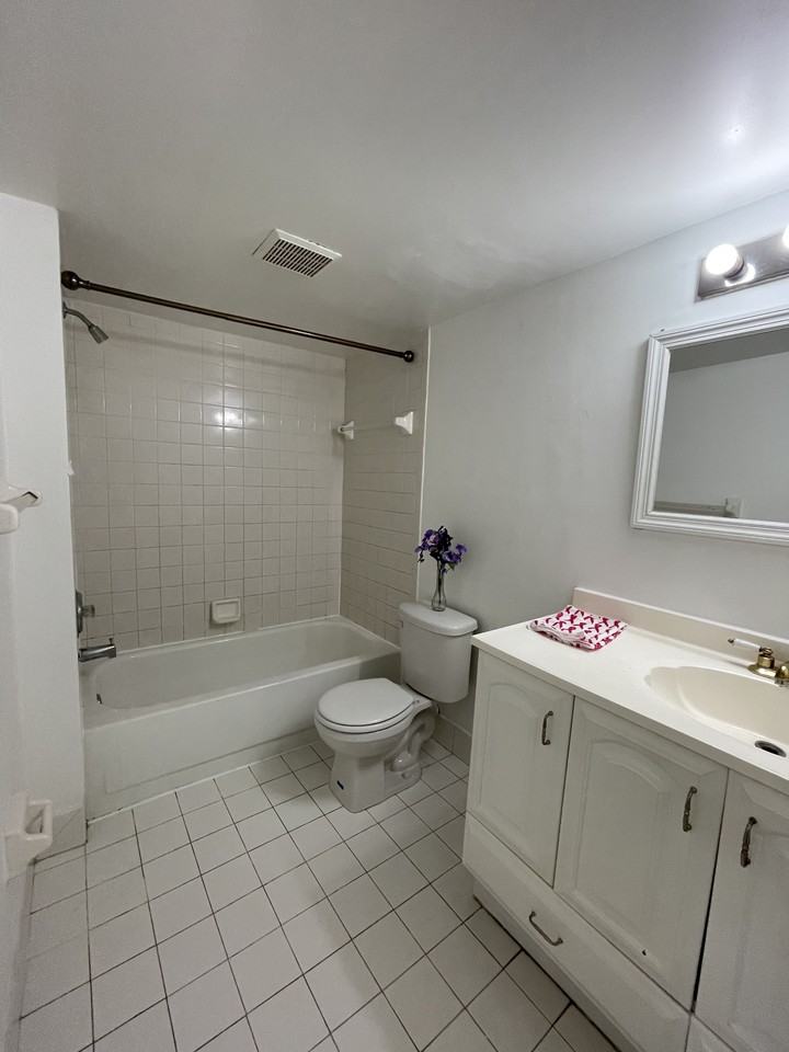 3720 N Pine Island Rd #476 - Photo 5 of 16