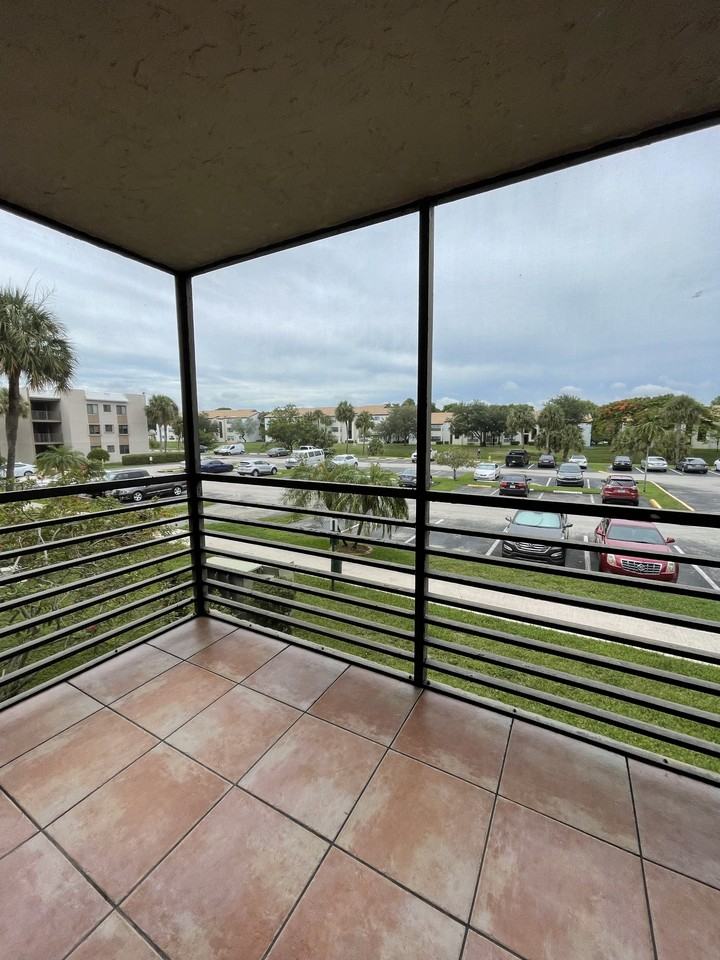 3720 N Pine Island Rd #476 - Photo 6 of 16