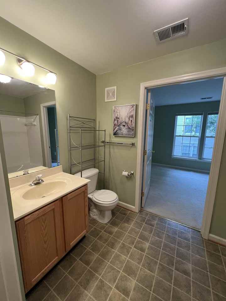 500 Marshall Ct #G - Photo 4 of 15