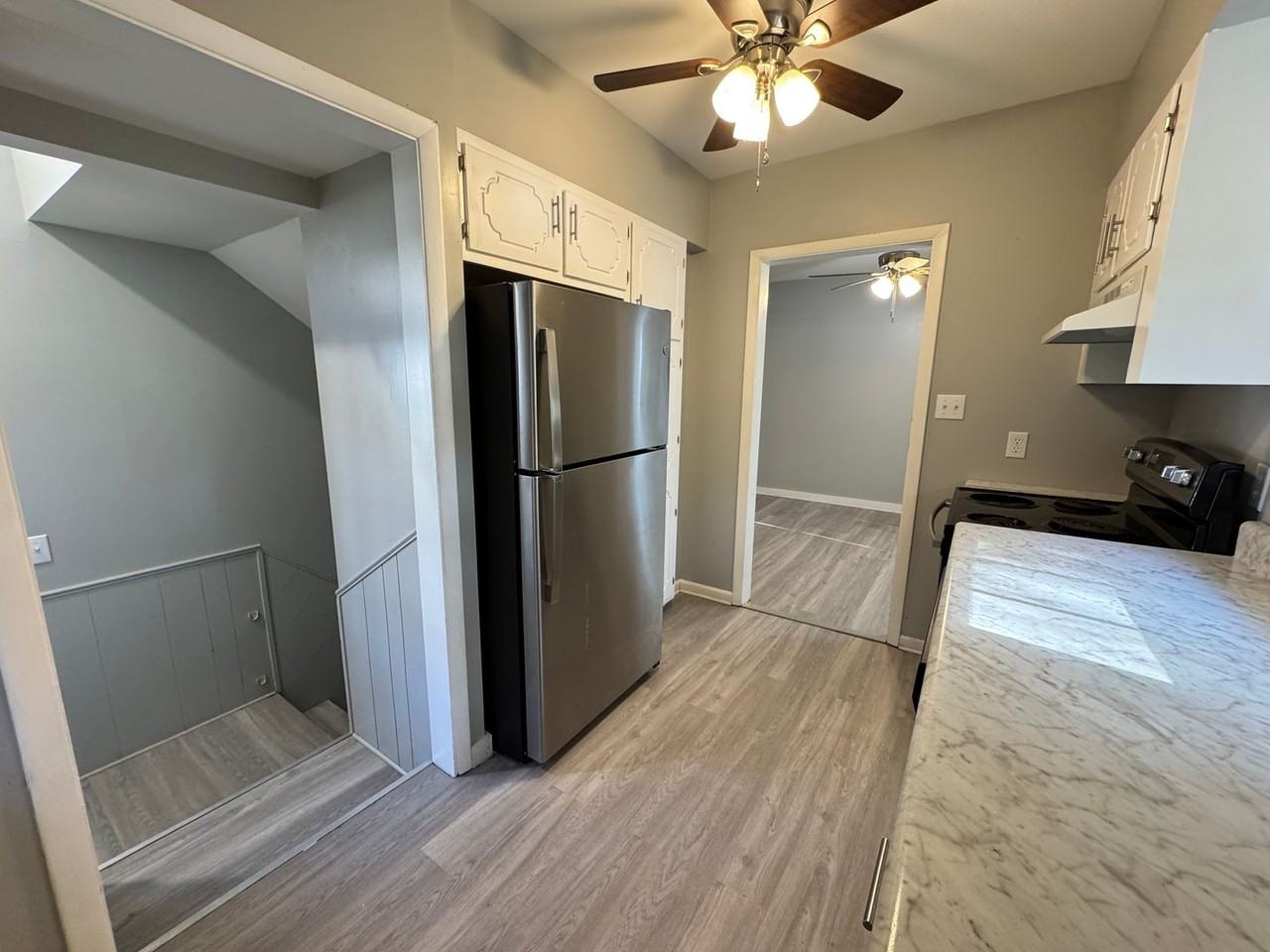 610 Grover Street - Photo 7 of 14