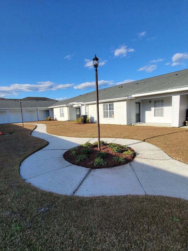 Seaside Residential Apartments - Photo 5 of 12