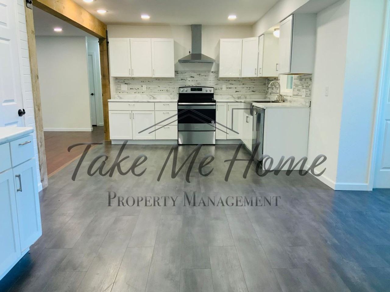 1941 S Sagamont Ave - Photo 7 of 20