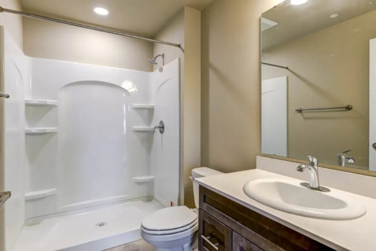 Silver Leaf Residences 1 - Photo 7 of 42