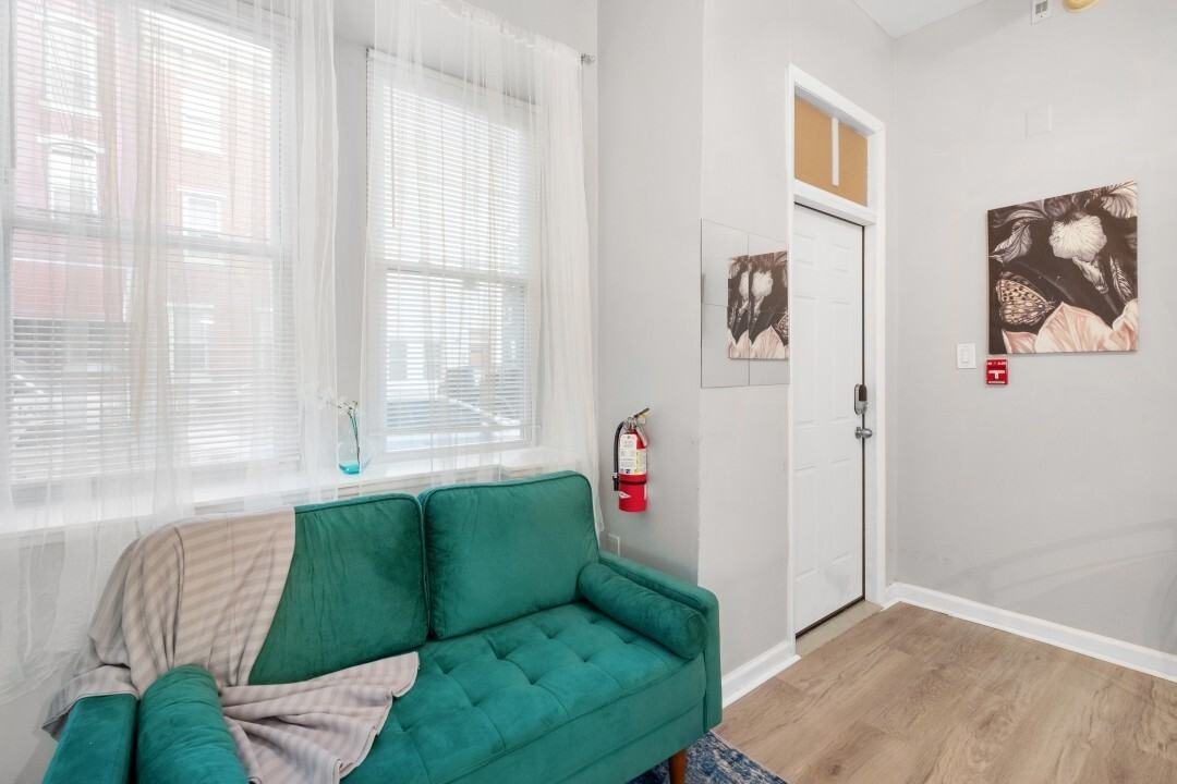 712 S 19th St #1 - Photo 6 of 13