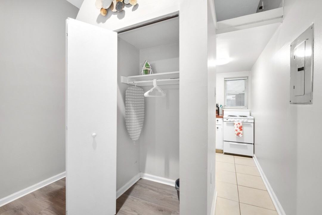 712 S 19th St #1 - Photo 7 of 13