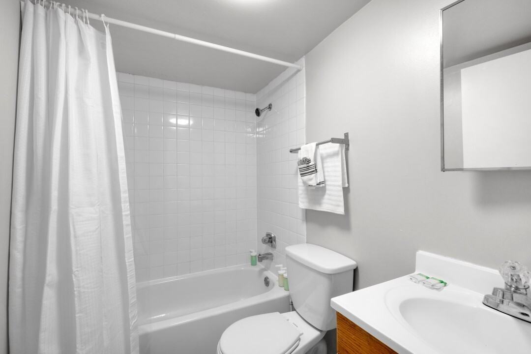 712 S 19th St #1 - Photo 6 of 13
