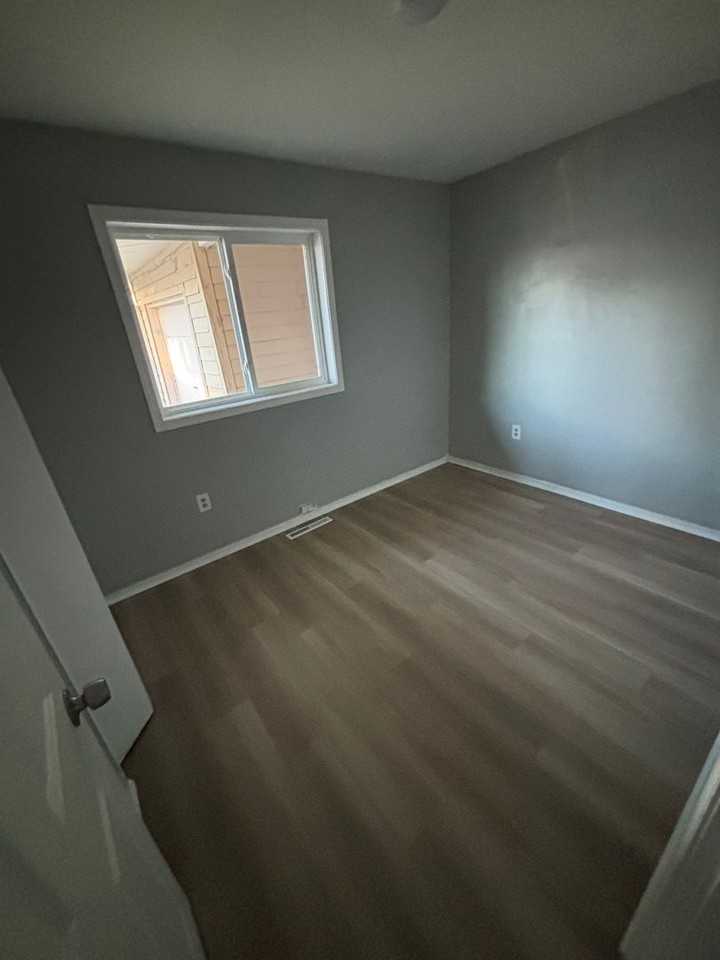 1348 Vandenburg Cir - Photo 3 of 6