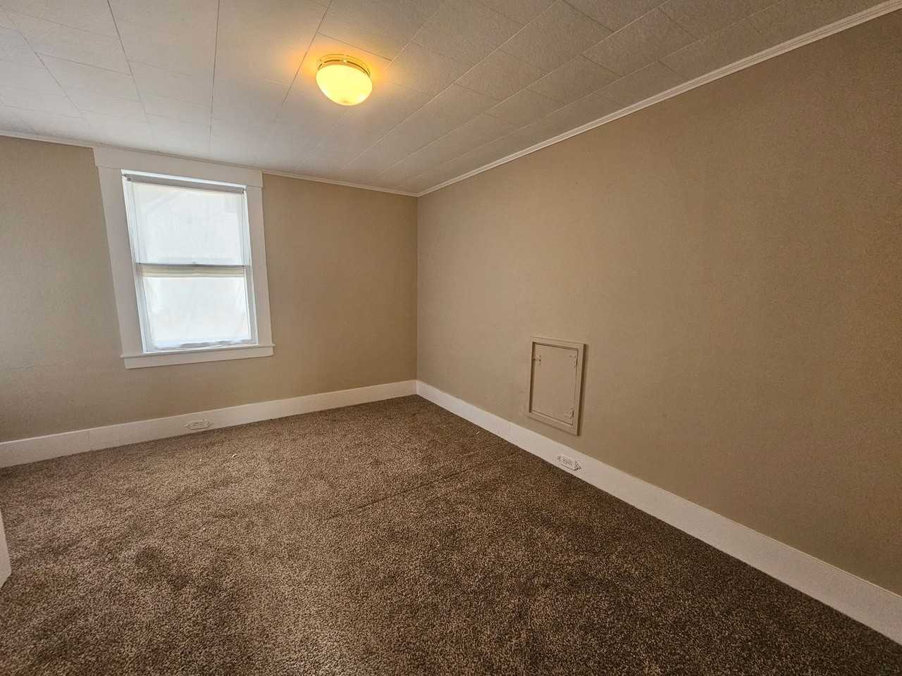 7 Monson Pl - Photo 7 of 8