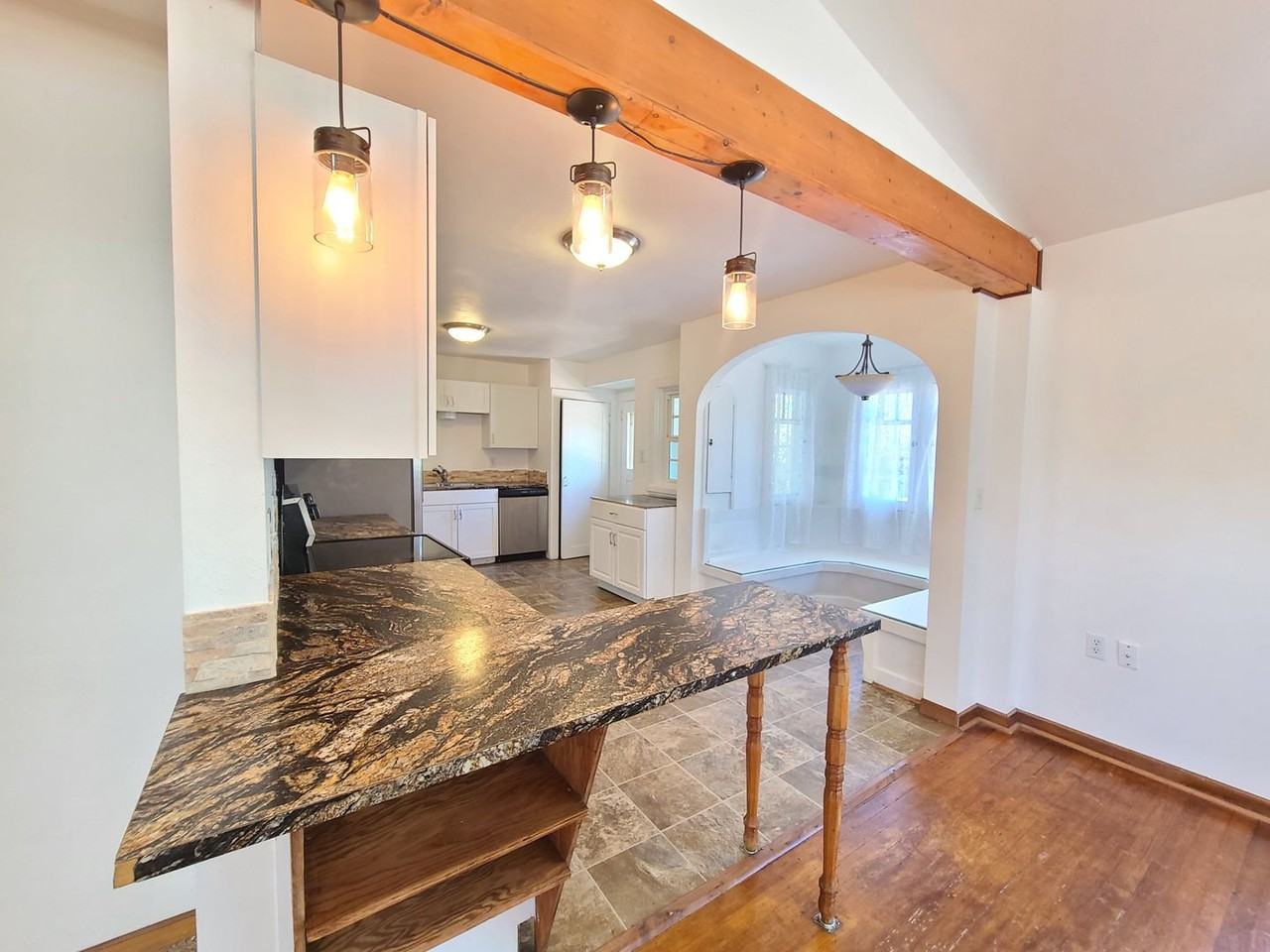 9212 East Wellesley Avenue - Photo 6 of 37