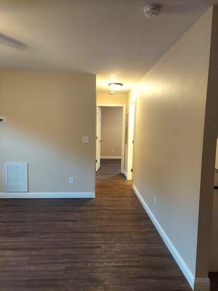 52 Westwood Dr #13 - Photo 7 of 11