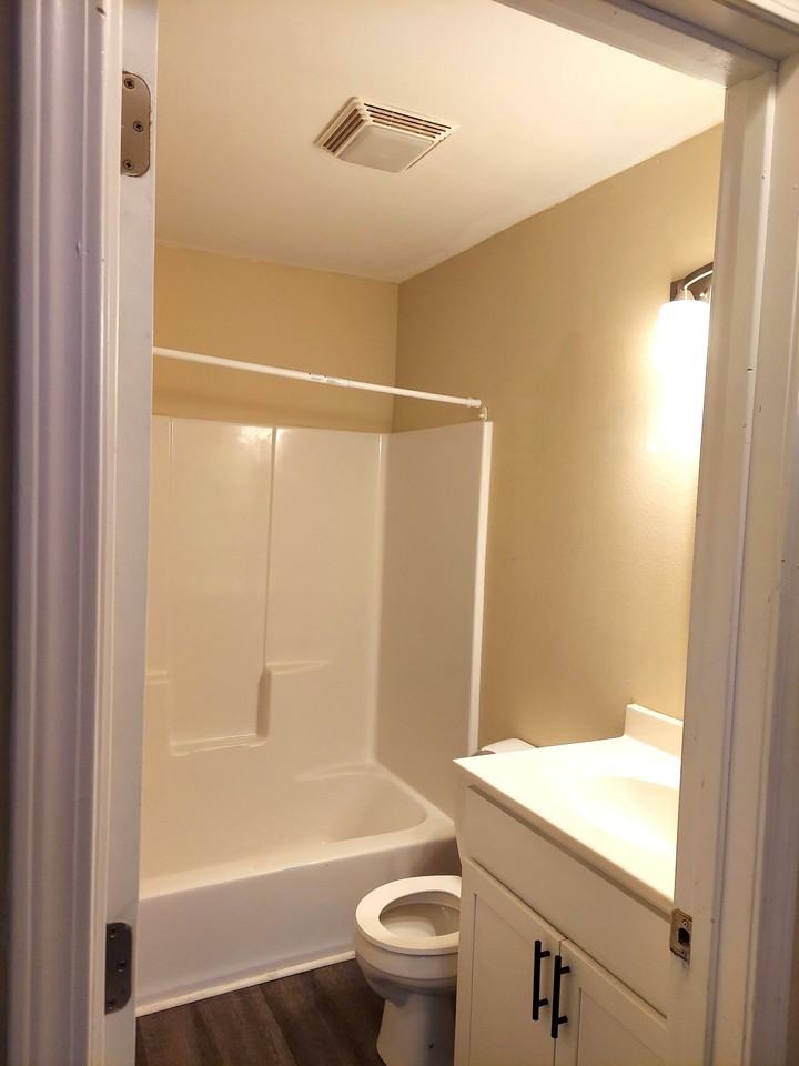 52 Westwood Drive #13 - Photo 7 of 11