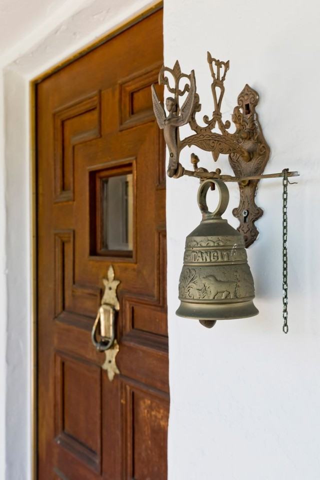 1215 Edris Dr - Photo 6 of 50