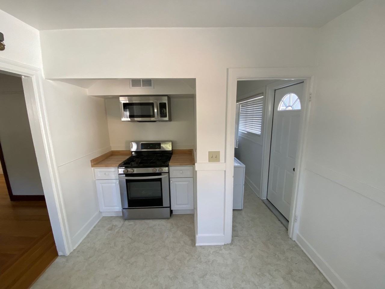 916 Florence Ln - Photo 5 of 21