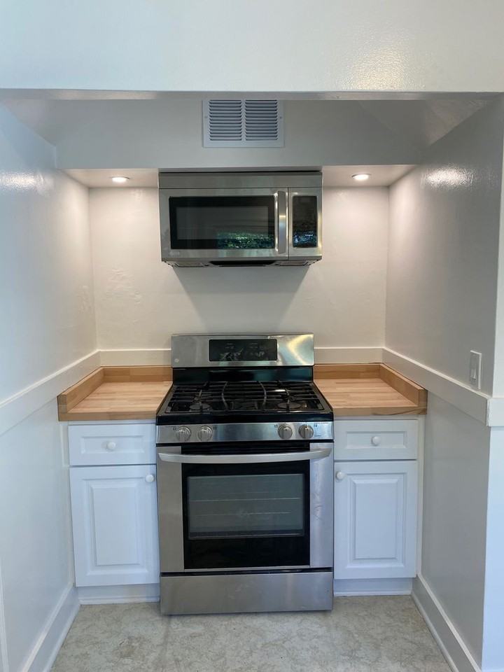 916 Florence Ln - Photo 6 of 21