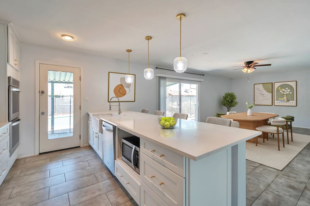 1644 East Broadmor Drive