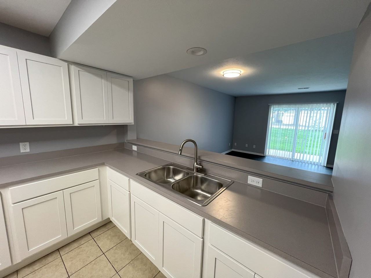 Feiger Lane - Photo 2 of 27