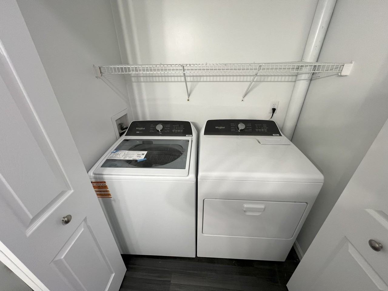 Feiger Lane - Photo 4 of 27