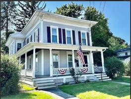 featured image of 315 W Broadway