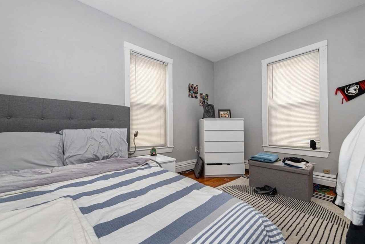 42 Hillside St - Photo 5 of 26