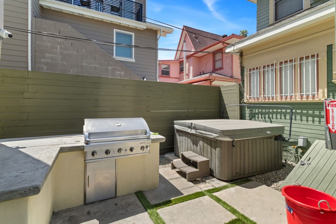 1116 30th St. - The Greenhouse - Photo 4 of 5