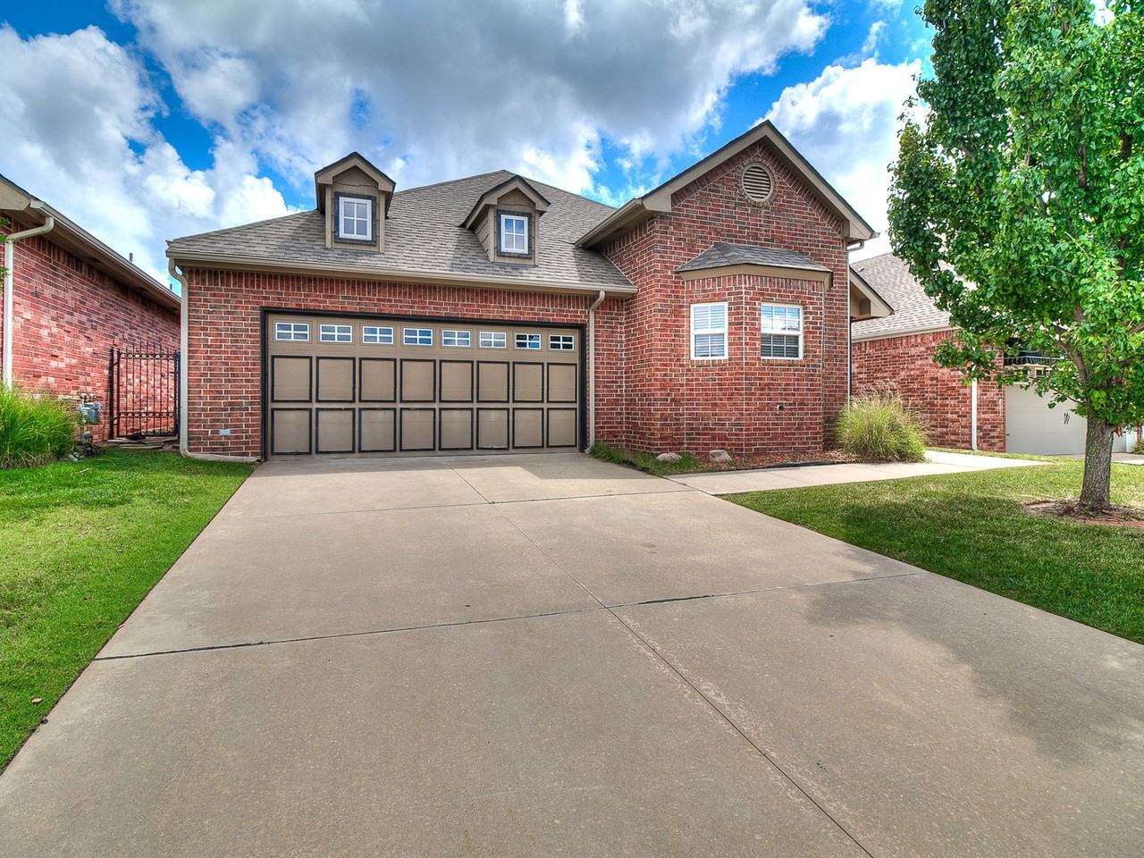 15808 San Nicolas Dr - Photo 3 of 43