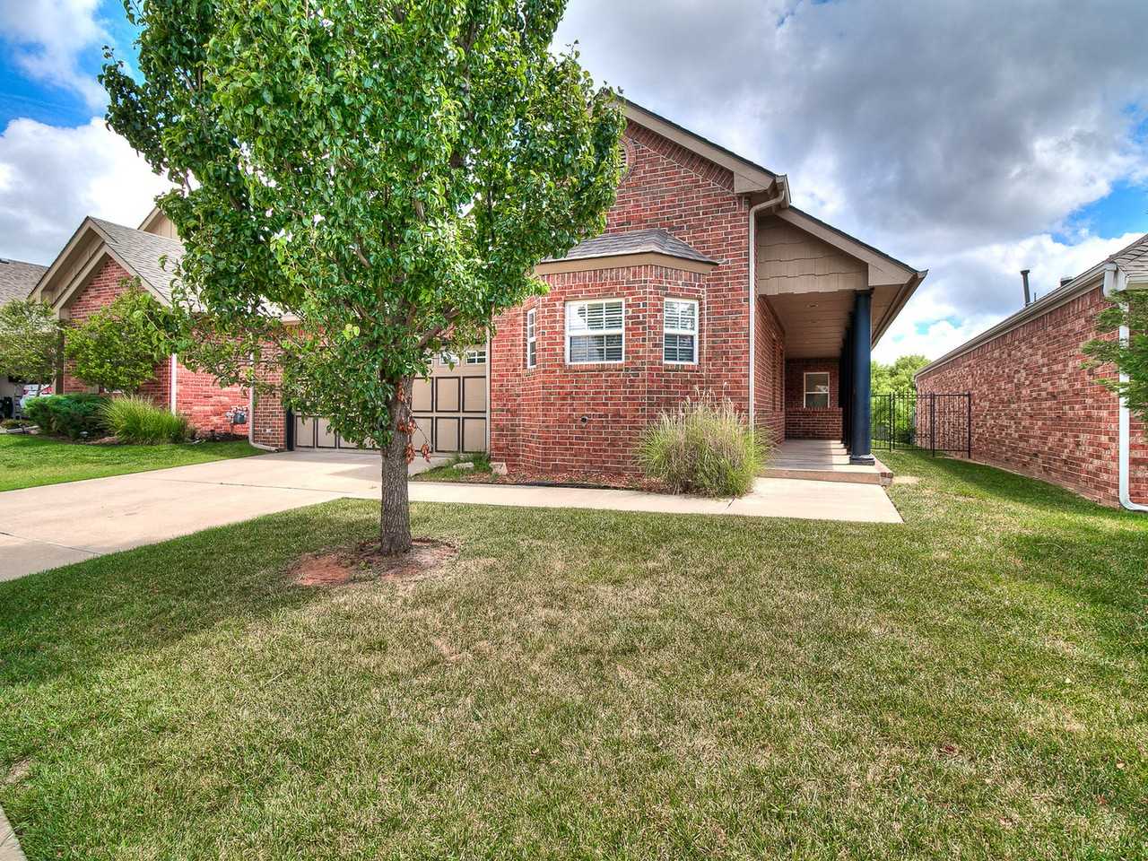 15808 San Nicolas Dr - Photo 4 of 43