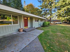 8827 - Garland - Photo 1 of 1