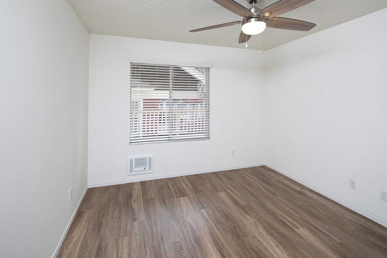 3829 Georgia St - Photo 7 of 8