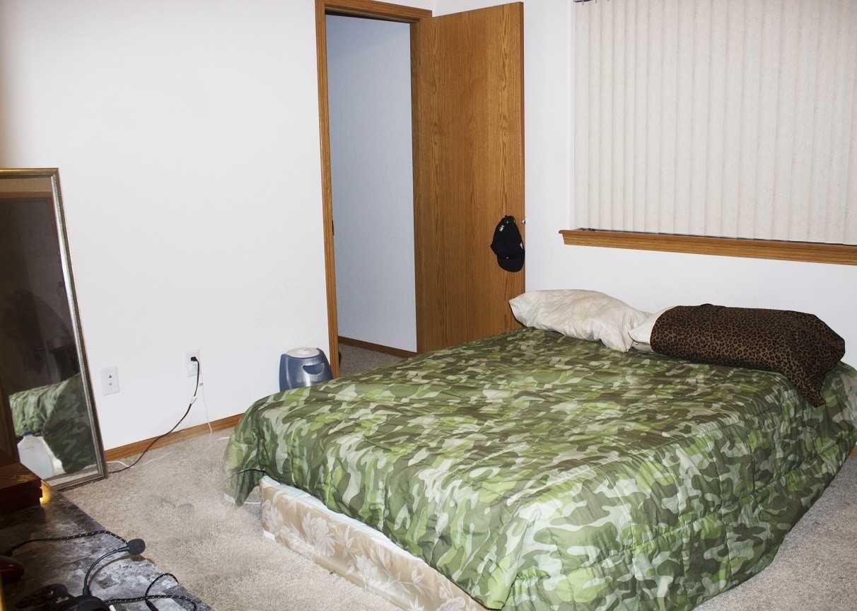 1125 Amelia Dr #4 - Photo 6 of 18