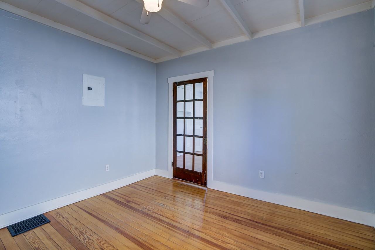 321 E Dale St - Photo 7 of 29