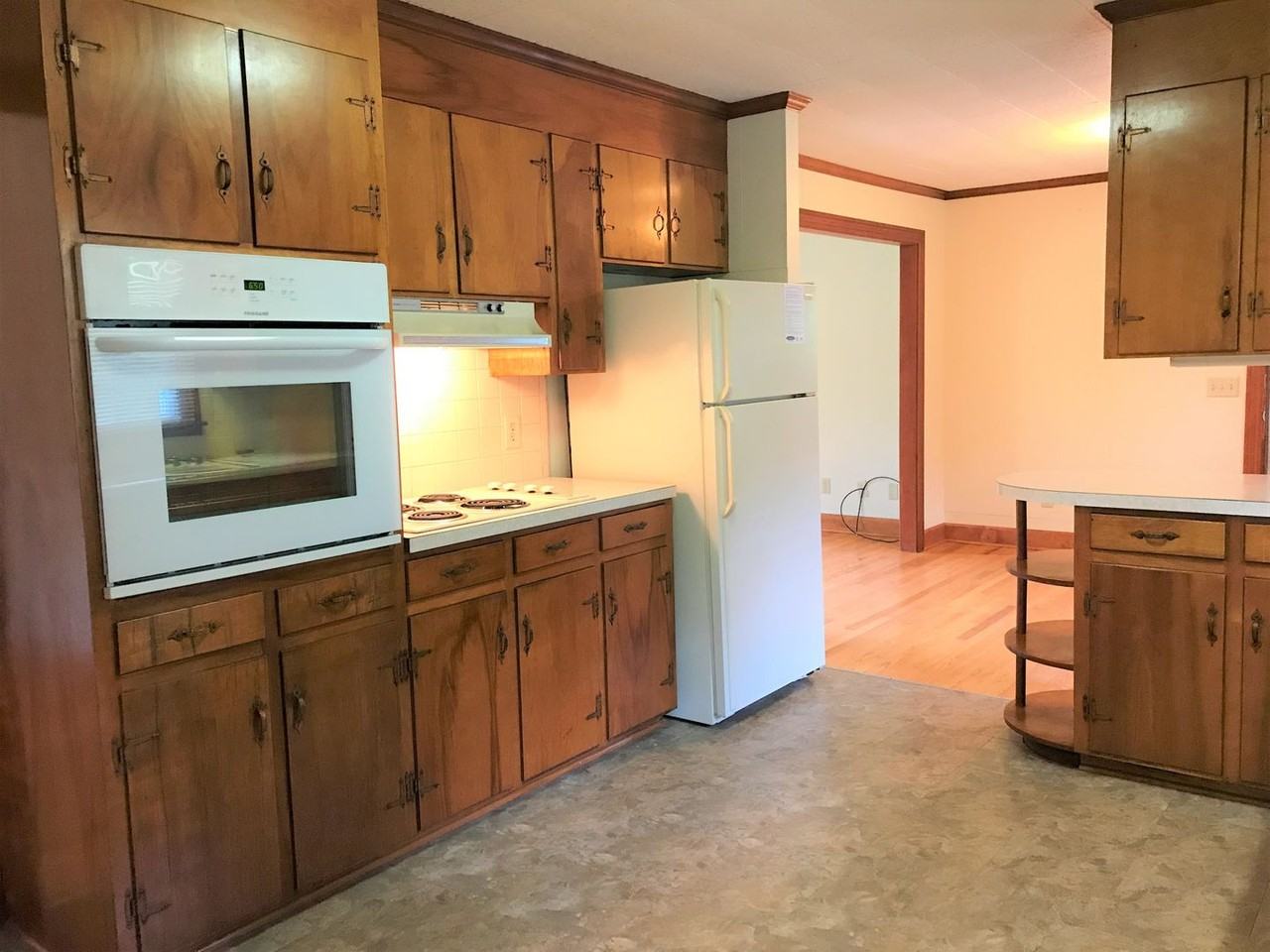 1012 Stockley St - Photo 4 of 20