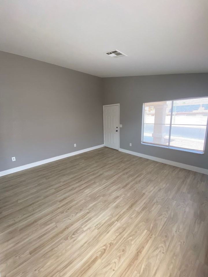 127 Newburg Ave - Photo 2 of 25