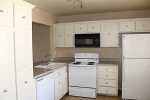 featured image of 850 W Cortez Ln