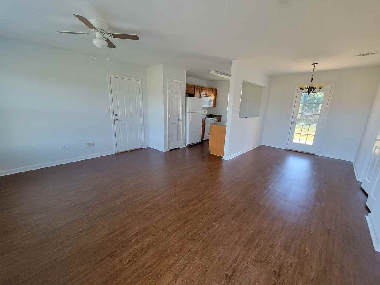 6446 Swallowtail Dr - Photo 3 of 20