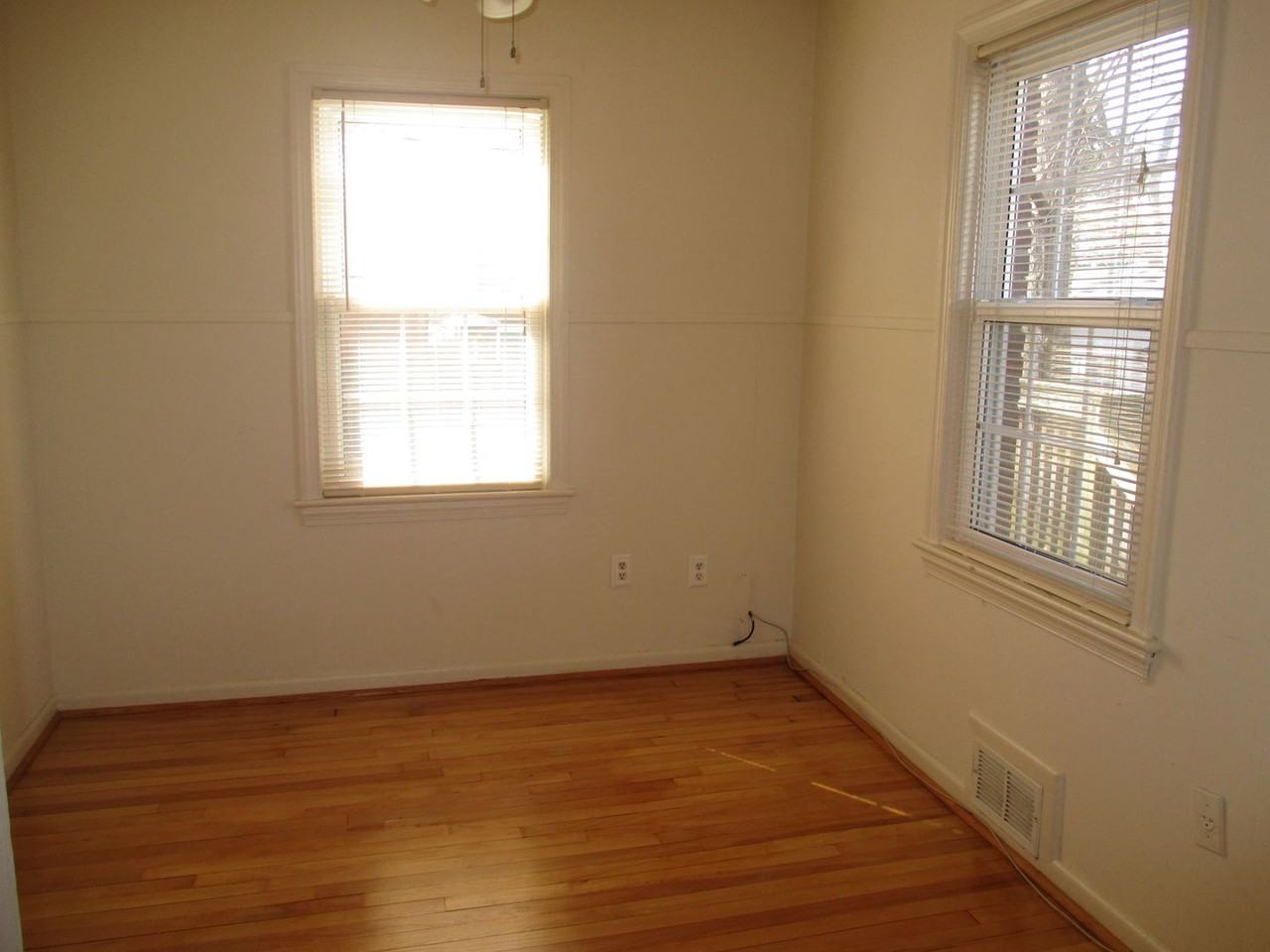 2727 Fort Drive - Photo 6 of 22