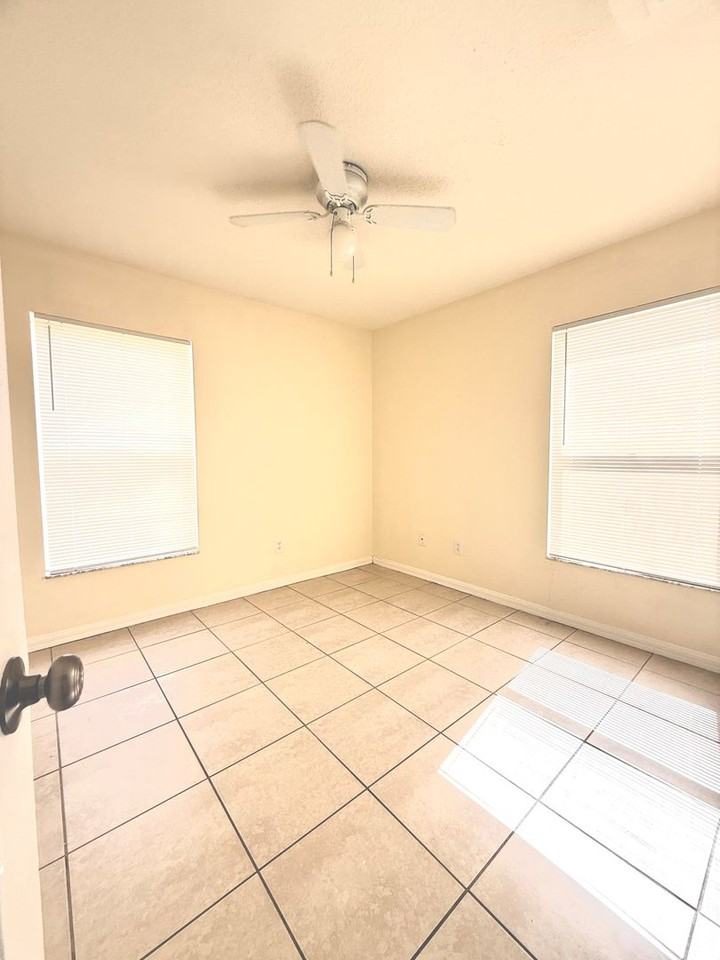 1745 8th Ave Sw - Photo 5 of 12