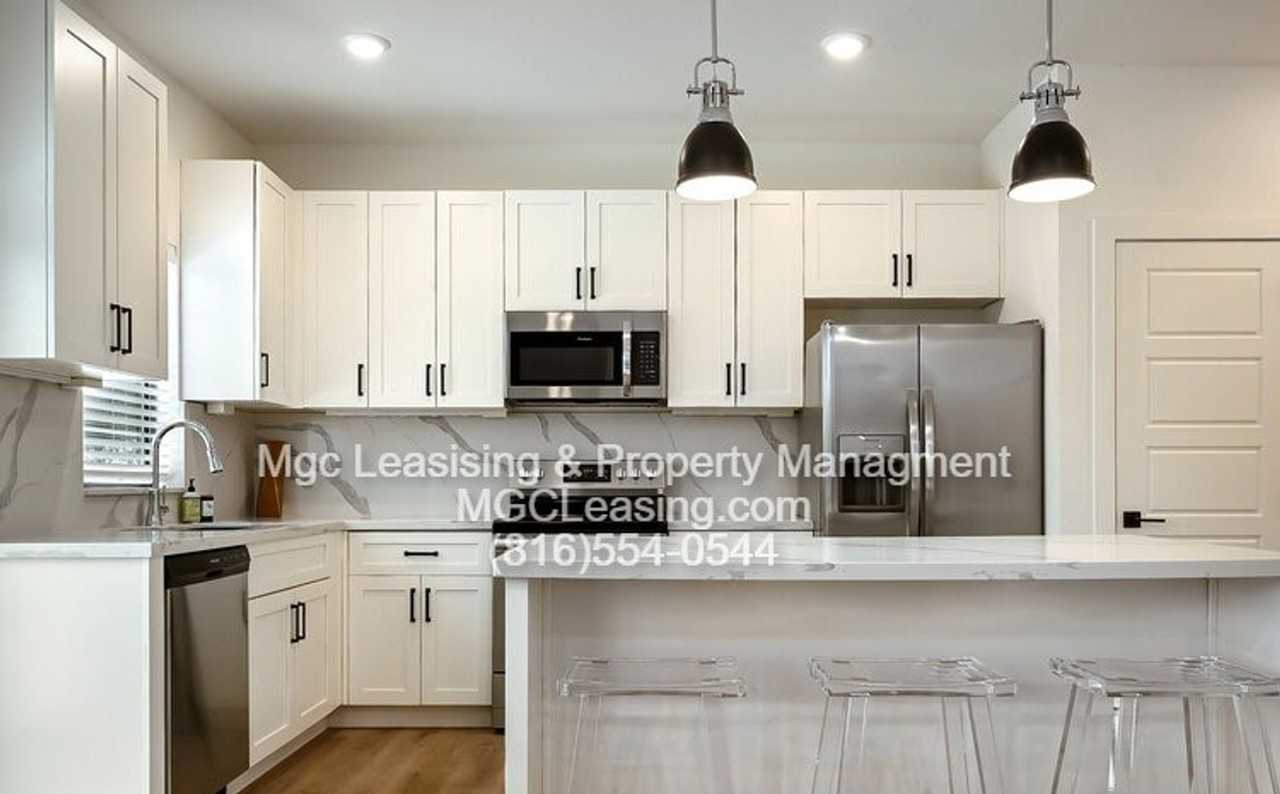 6500-6502 Marsh Ave - Photo 4 of 17