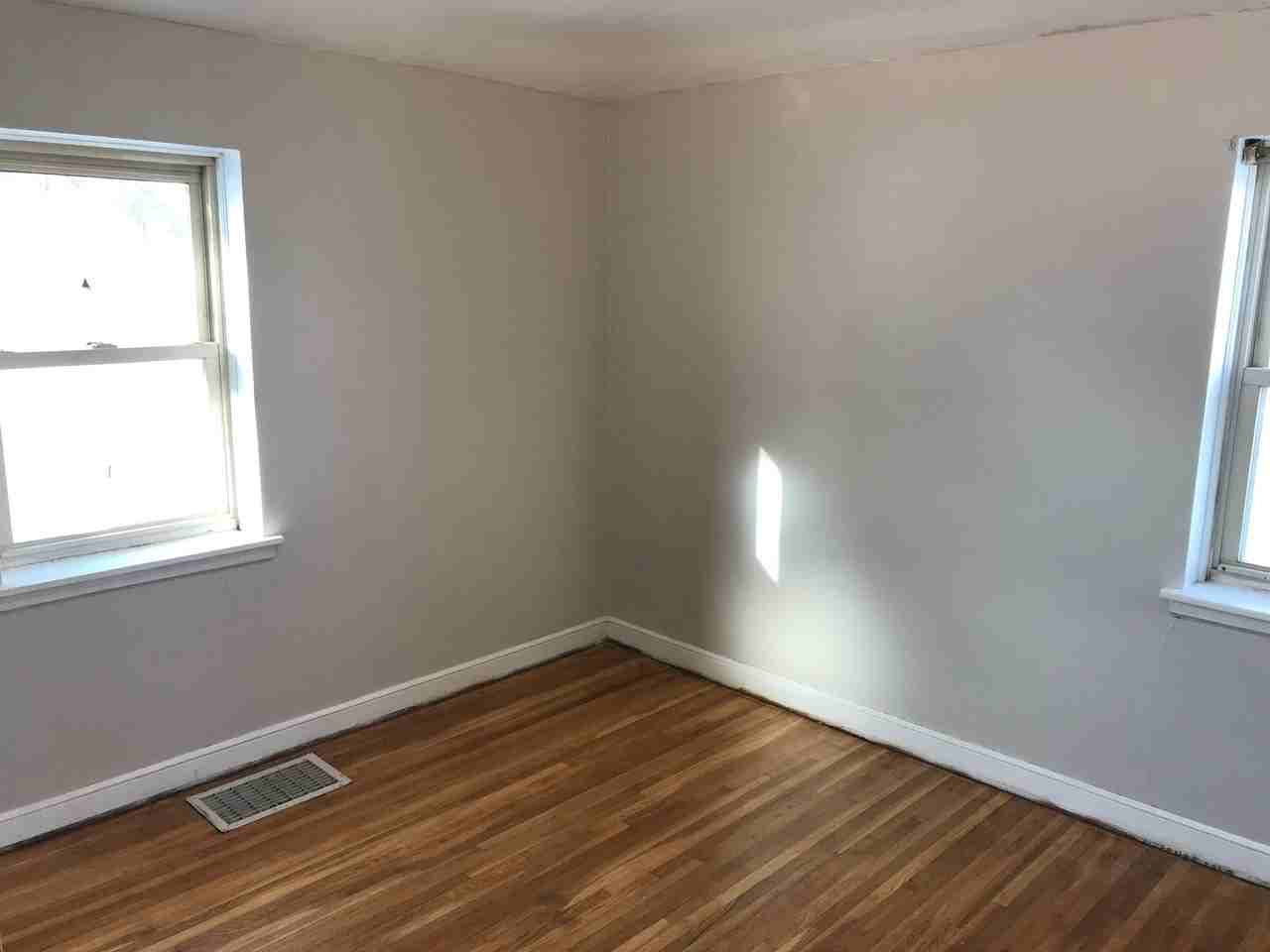 708-710 1st Ave S - Photo 3 of 9