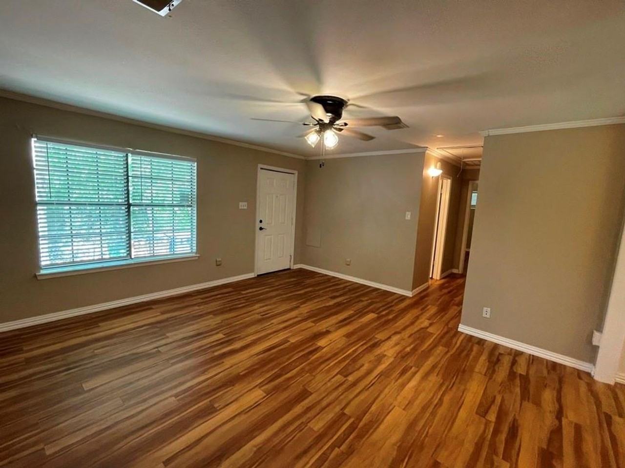 6211B Chesterfield Ave - Photo 3 of 27