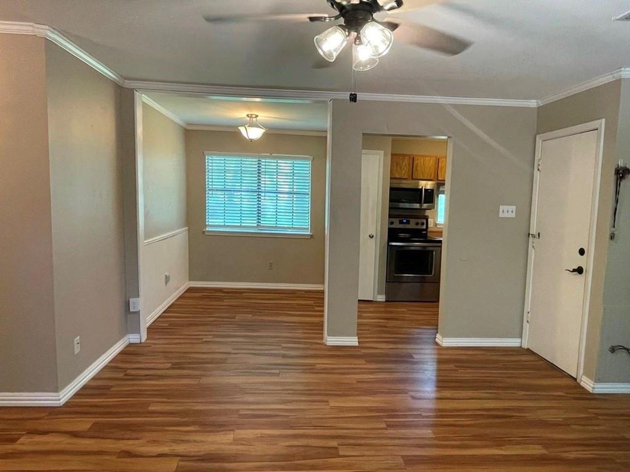 6211B Chesterfield Ave - Photo 7 of 27