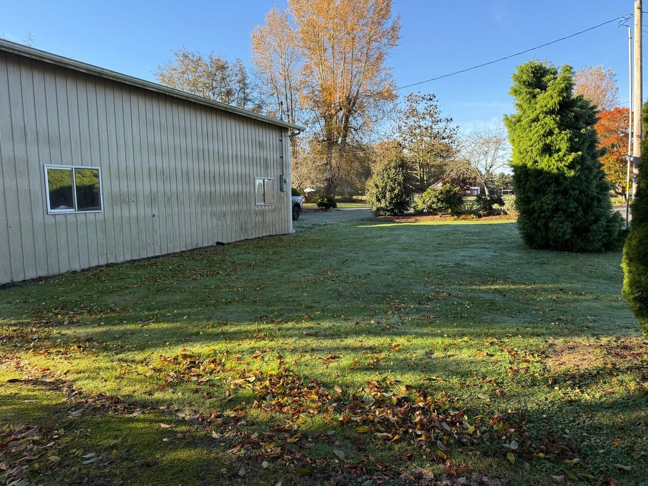 5851 Inez St - Photo 2 of 10
