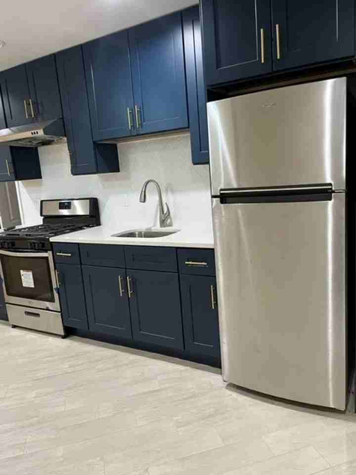 247 Willow St Bsmt #BS - Photo 3 of 16