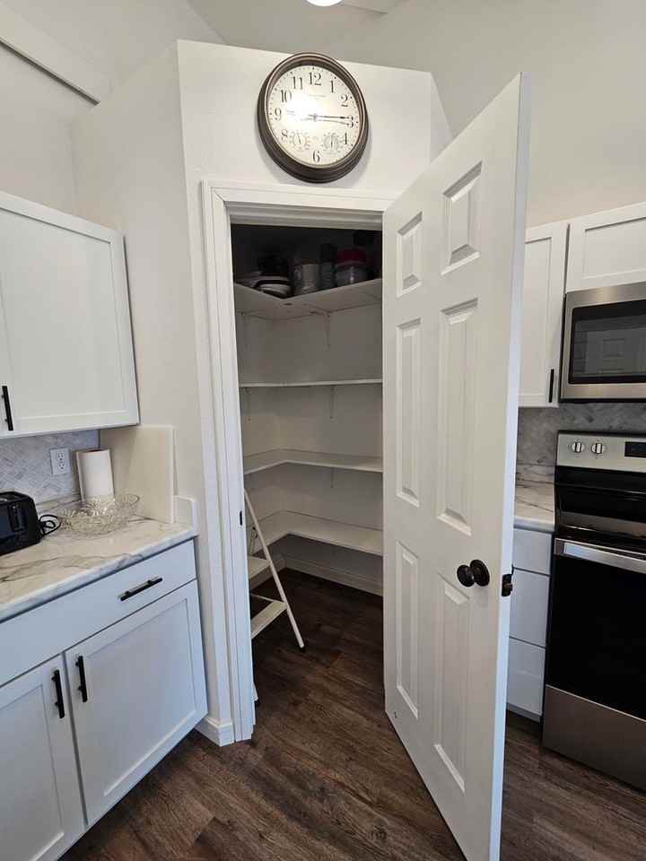 5896 Southside Dr - Photo 6 of 21